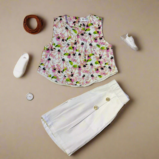 Imported baby girls sleeveless suit.