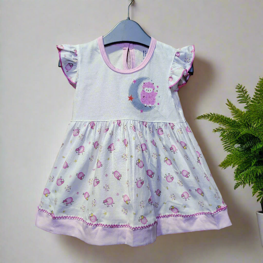 New born baby girl.Made in thailand 0-3 month